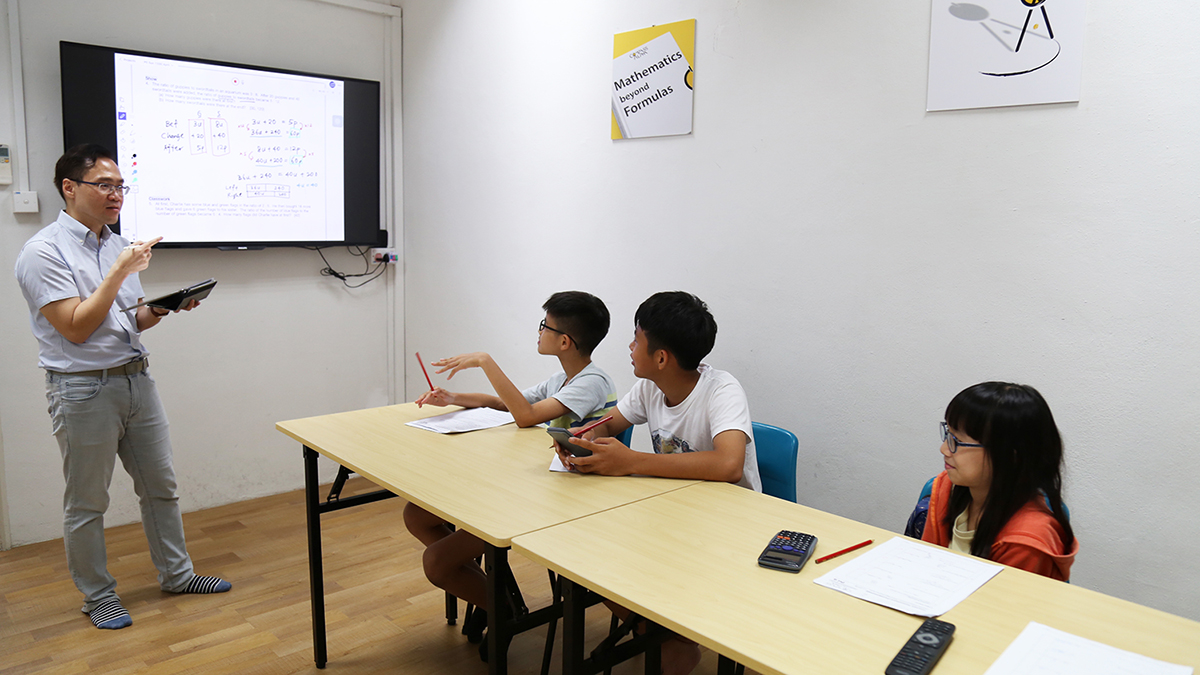 Compass Alpha Students in Class with Lee Siew Weng